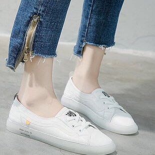 软橡胶底小白鞋新款