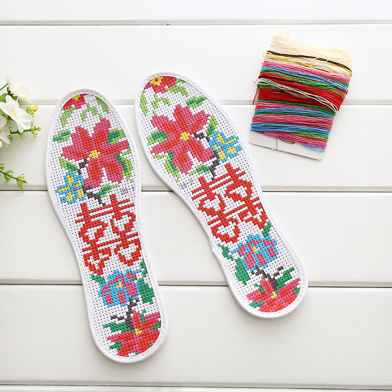 Cloud Factory Direct sales of cross-stitch pinhole embroidered insoles, pure cotton, non-fading, precise pinhole insoles Application Scenario