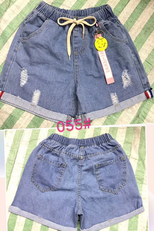 The new three-point shorts are selling like hot cakes full figure