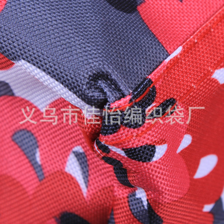 Large flower Oxford cloth bags, luggage bags, moving bags, aviation bags, non-woven fabric bags, 45*28*23 Application Scenario