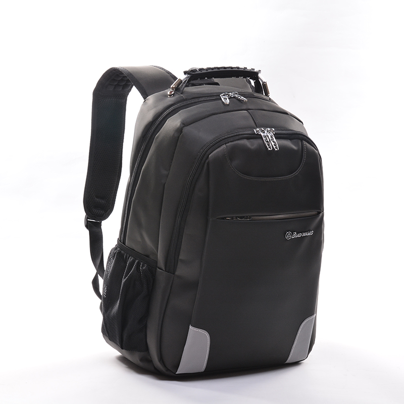 男士手提包实物图