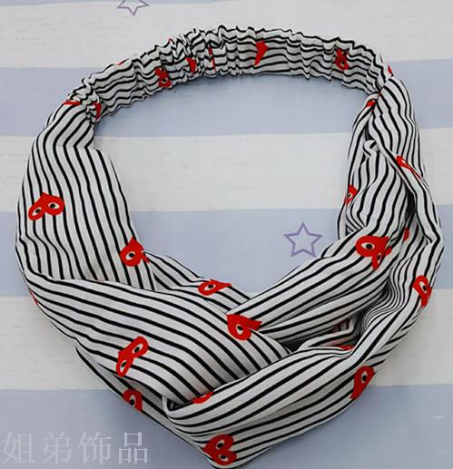 Ten yuan shop multiple shop simple wind love figure cross headband full figure