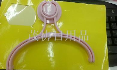 New sink can clip type trash rack strong suction cup sink trash bag rack creative trash bag hanger