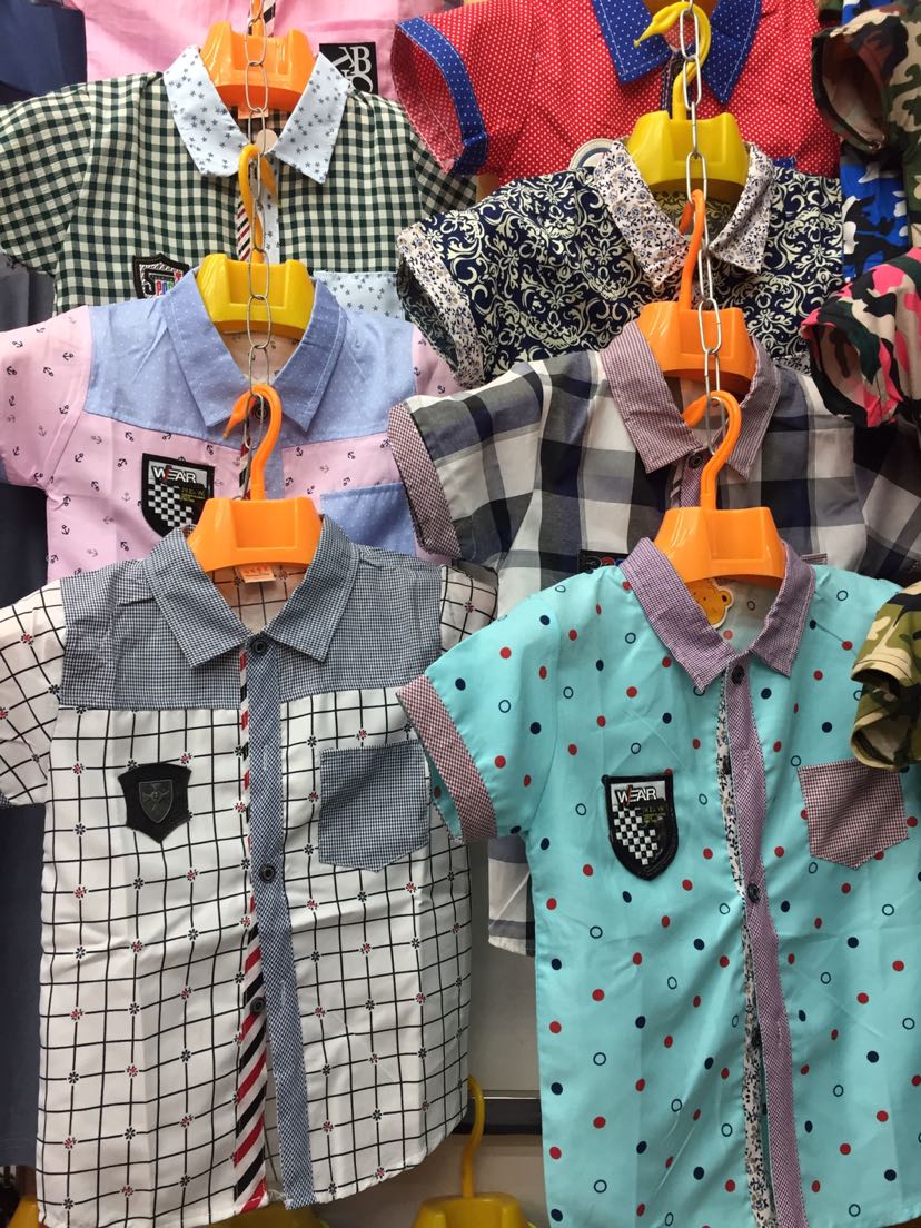 For children and boys, collared button shirts and T-shirts are sold in large quantities for export at low prices details Picture