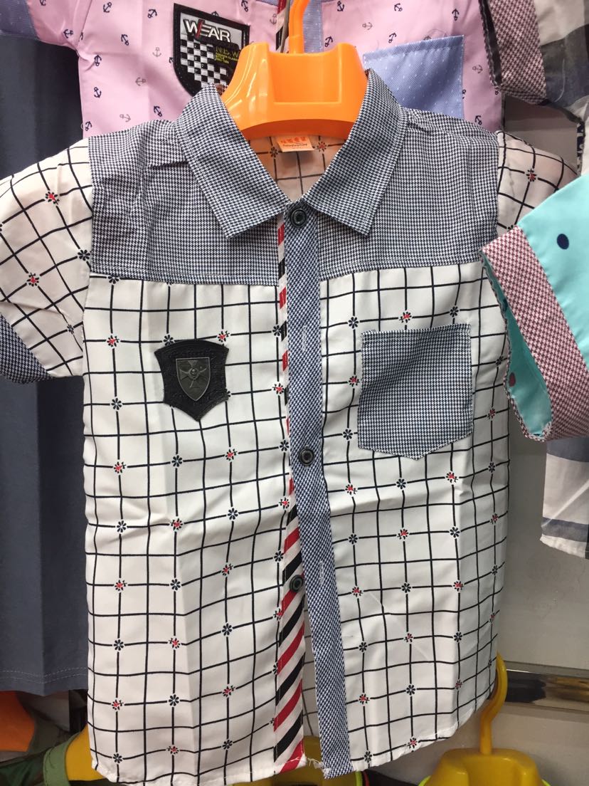 For children and boys, collared button shirts and T-shirts are sold in large quantities for export at low prices Specification image