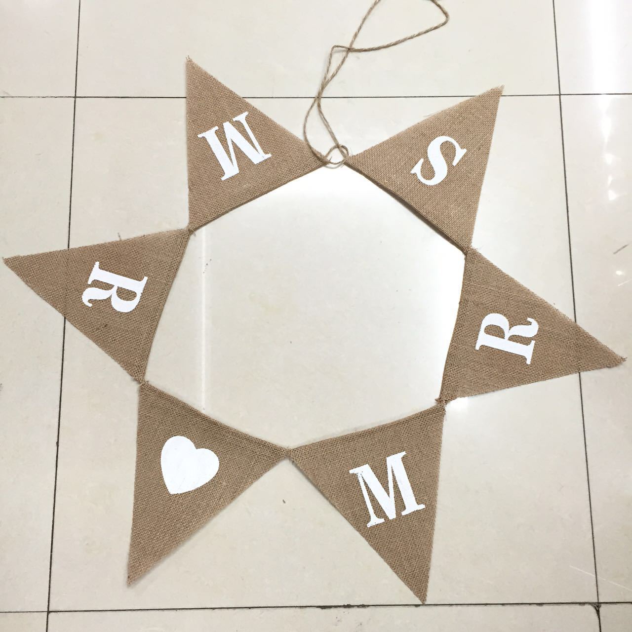 厂家直销 麻布爱心三角旗 派对拉旗 婚庆彩旗 欧美婚礼 MR MRS产品图