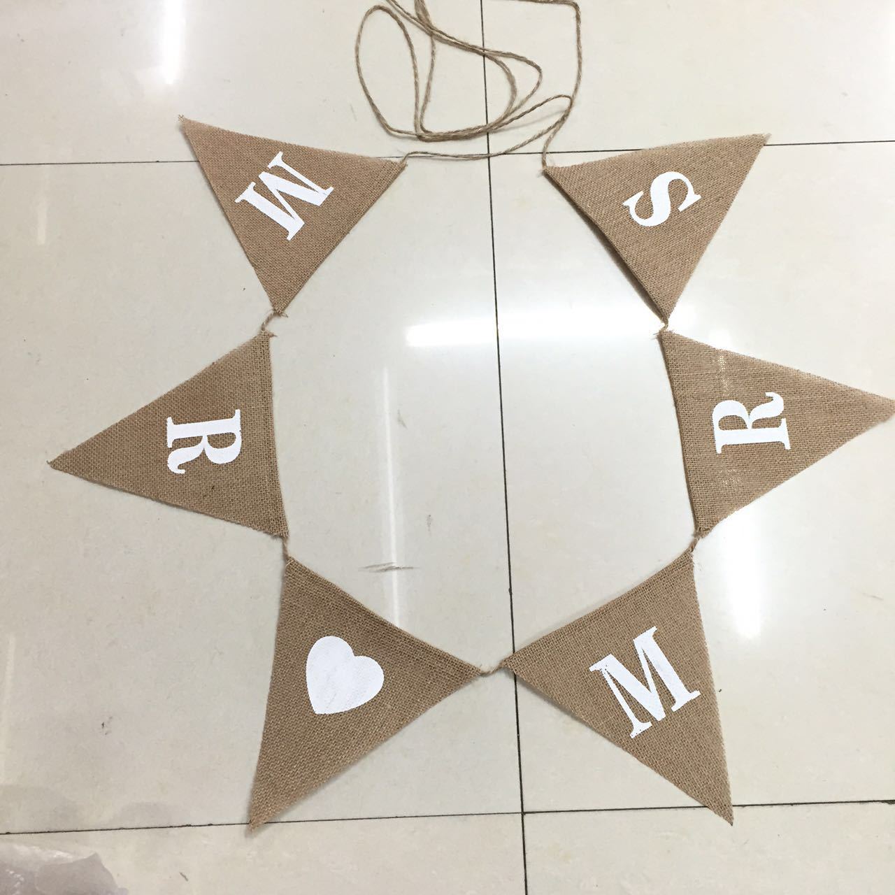 厂家直销 麻布爱心三角旗 派对拉旗 婚庆彩旗 欧美婚礼 MR MRS