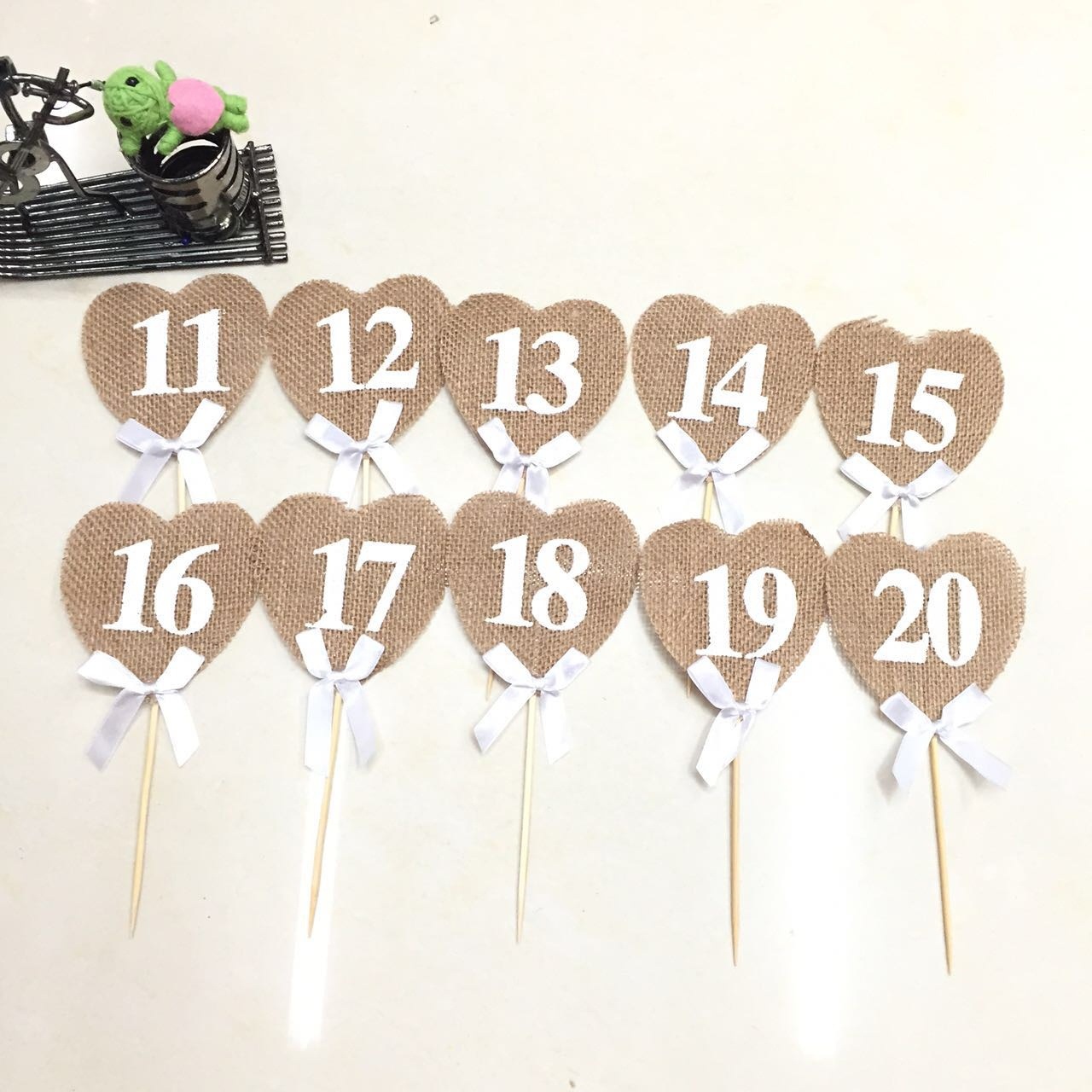 DIY婚礼派对麻布爱心插卡 个性定制插旗 环保爱心插卡 数字卡片产品图