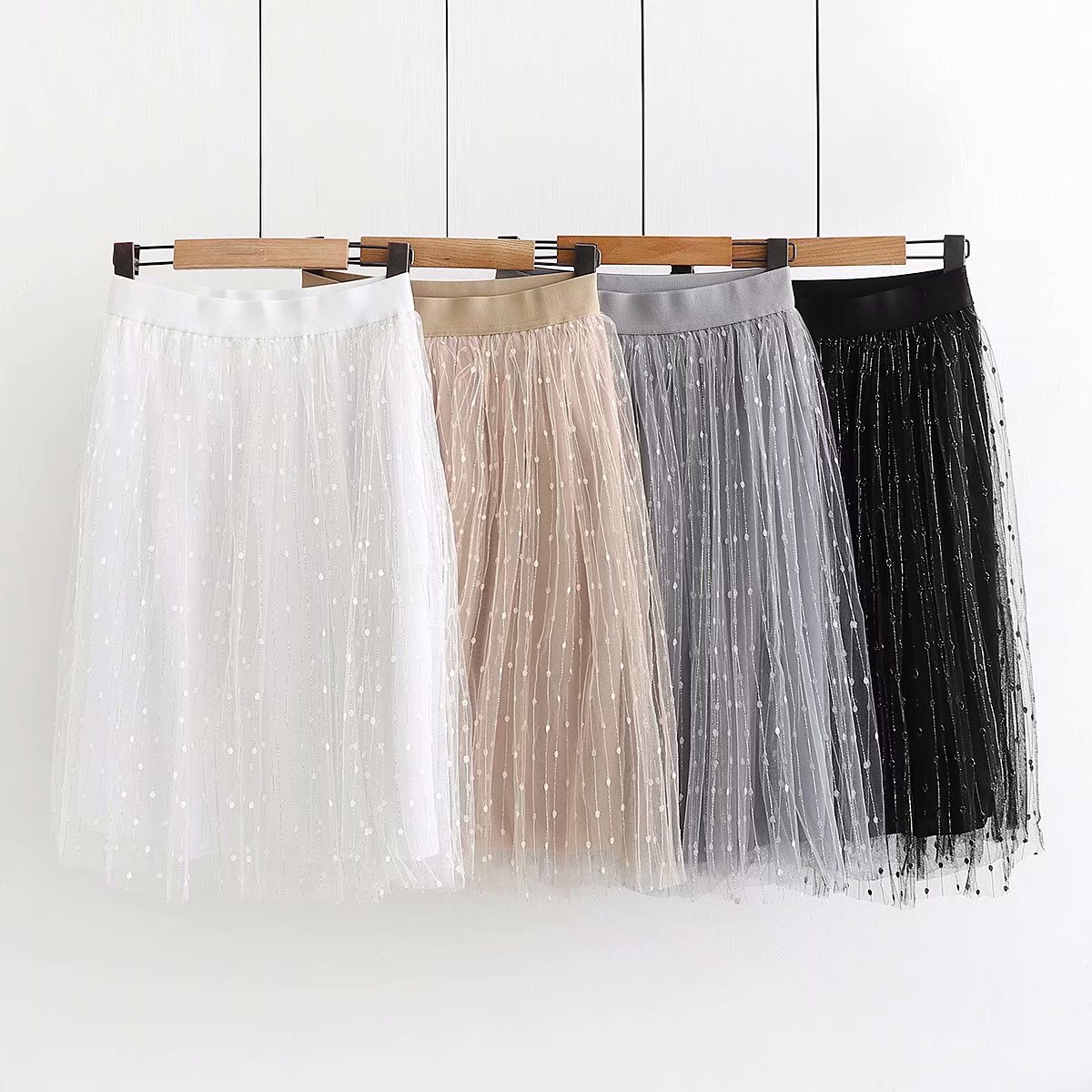 2018 Women's Summer new over-the-knee voluminous skirt gold silk mesh pleated skirt high waist fashion versatile skirt skirt thumbnail