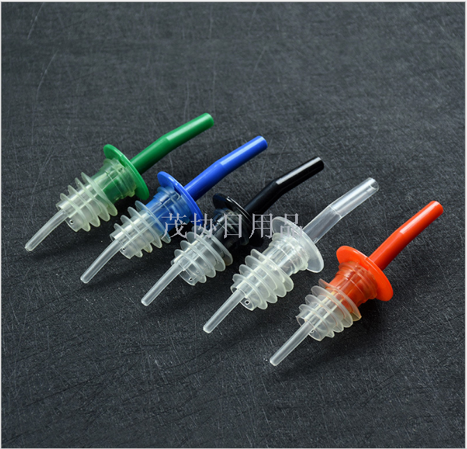 Bartenders use special wine spouts wine stoppers drain empters wine spouts wine bottle stoppers