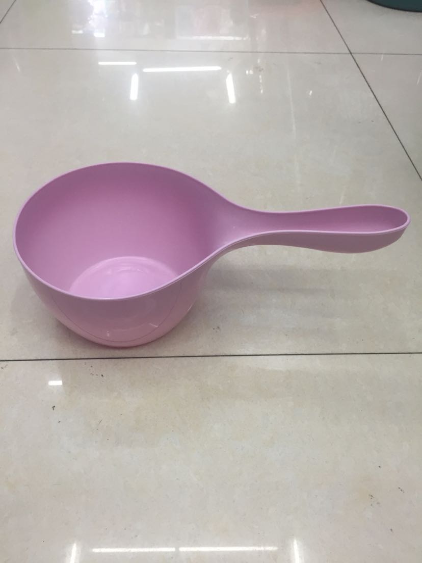 Plastic water ladle