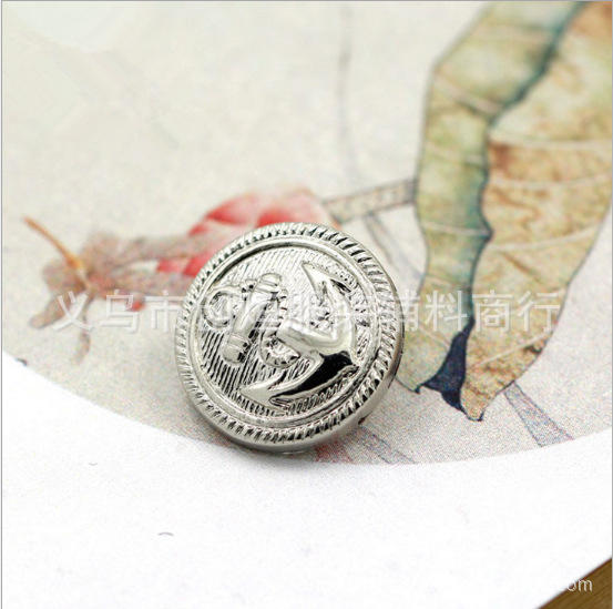 Factory direct sales of British retro crown large coat buttons, eco-friendly plastic electroplated sea anchor buttons, windbreaker and overcoat buttons details Picture