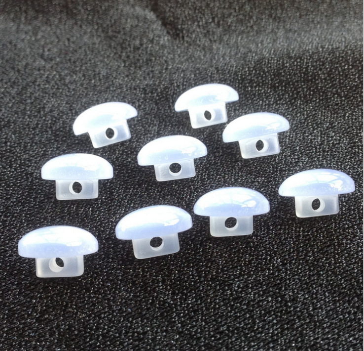 Factory direct sales of mushroom-shaped resin shirt buttons, shirt buckles, high-quality white pearlescent high-toe buttons