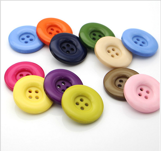 Factory direct sales of buttons, colorful four-eye round coat buttons, suit woolen jacket buttons, high round edge buttons details Picture