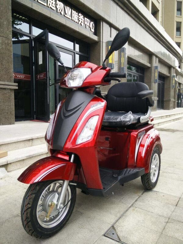 老年代步车，48V12AH电池，续航40公里，速度30码