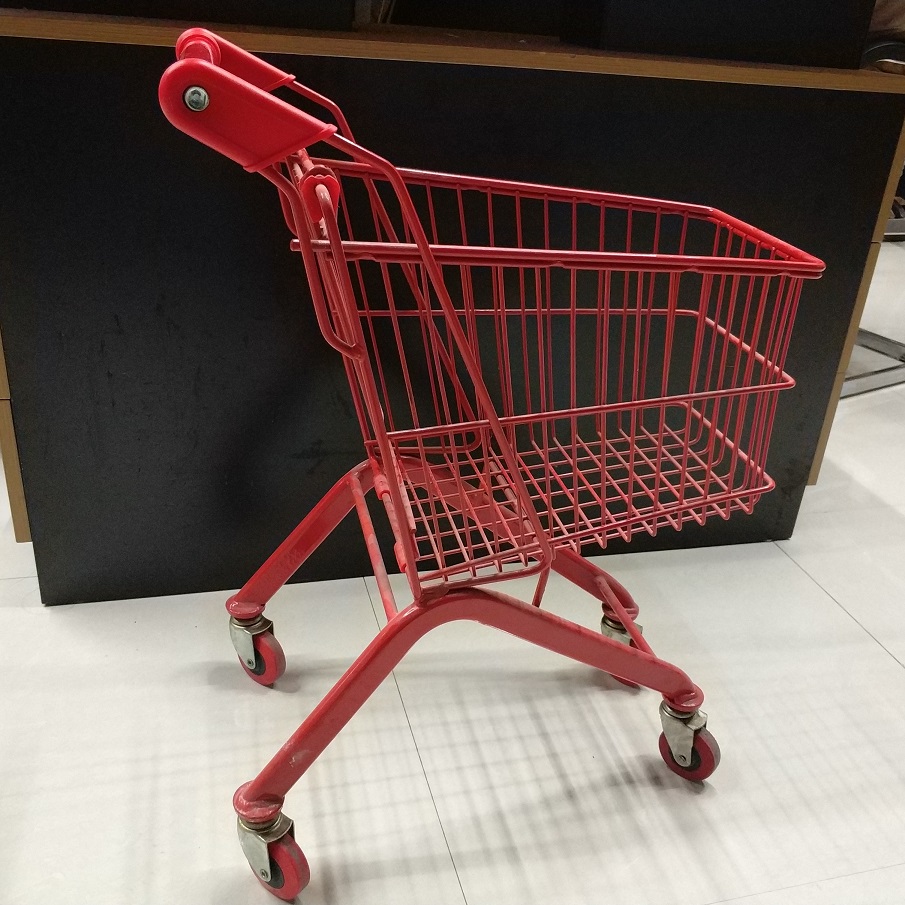 婴儿推车实物图