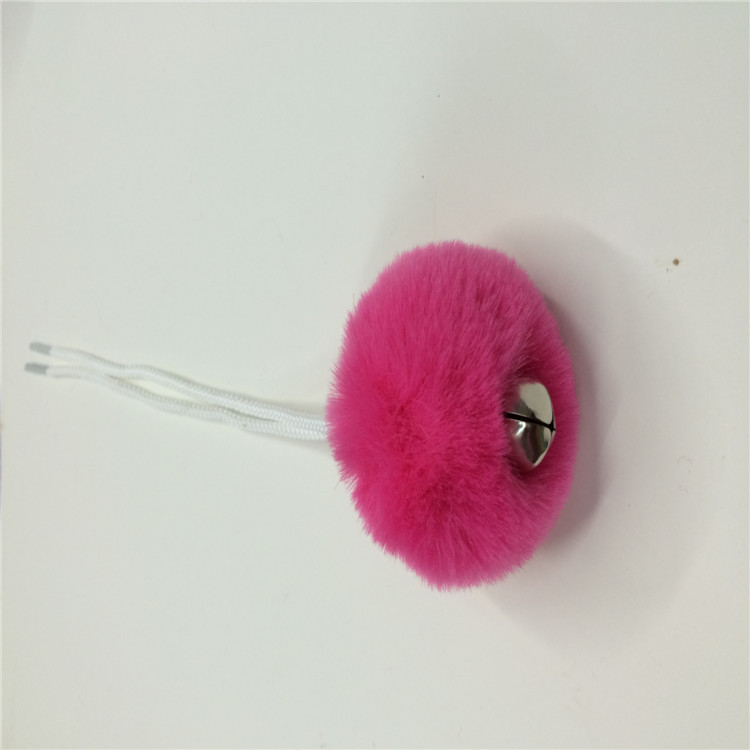 厂家直销带铃铛假兔毛球 狐狸等各种材料的真假毛球
