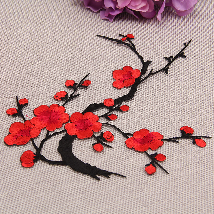 Manufacturers Direct Plum Embroidery Cloth Patch Cheongsam High-End Clothes Patch Decorative Stickers With Glue Can Be Customized details Picture