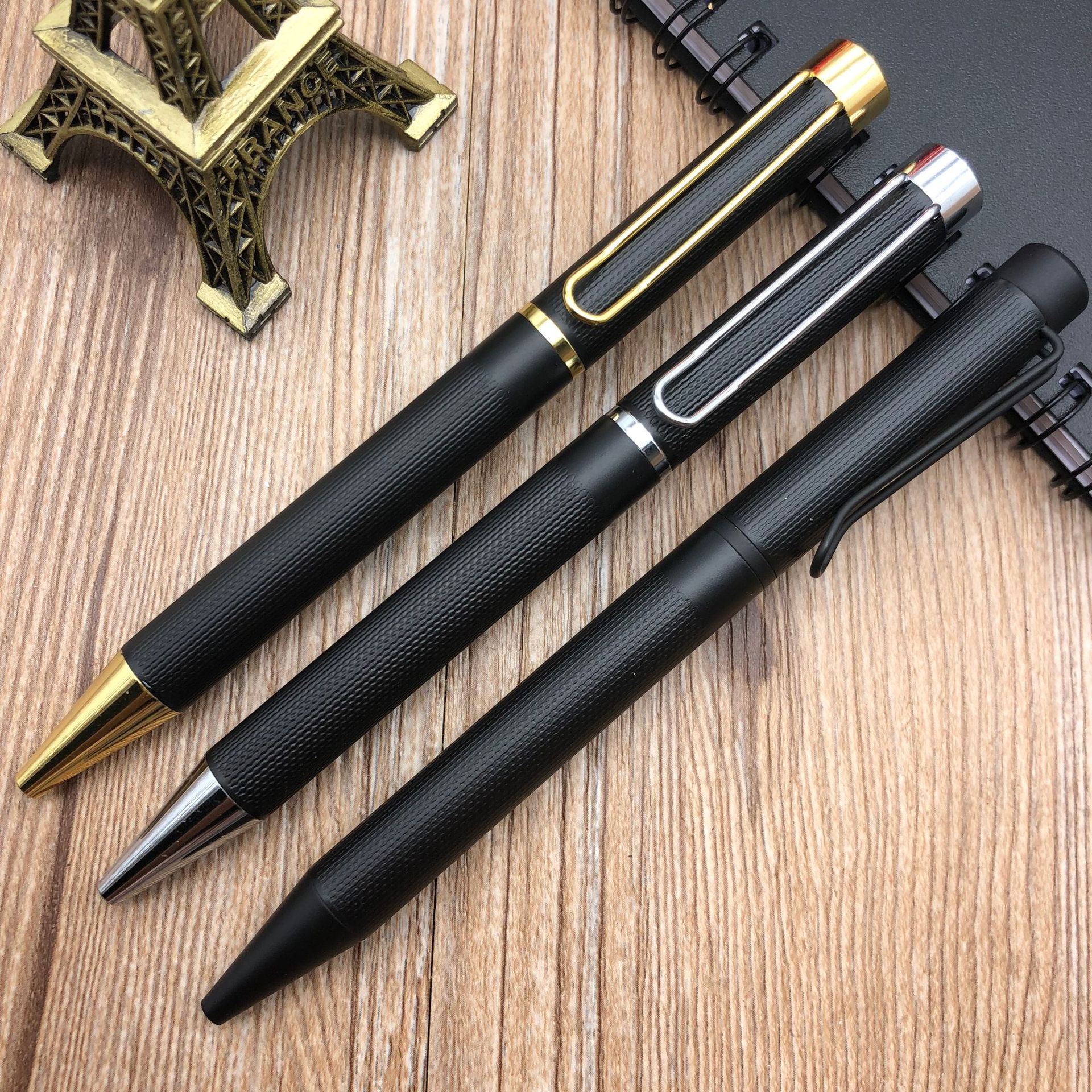 New business metal ballpoint pens, high-end gift pens, exquisitely engraved rotating ballpoint pens, advertising pens can be customized