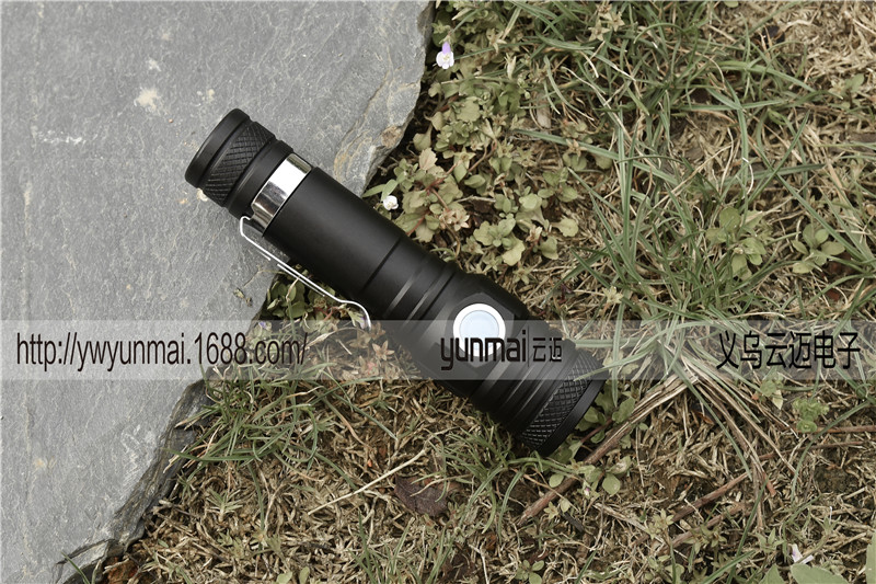 CREE T6强光手电筒 变焦远射USB充电手电筒 迷你便携手电产品图