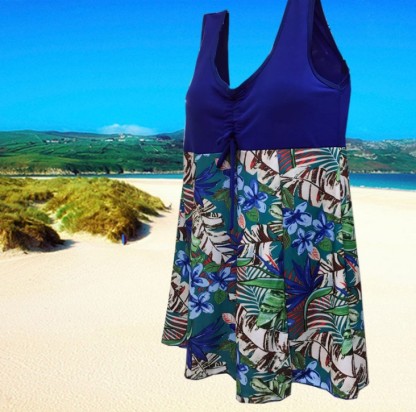 Plus size one-piece swimsuit Women's conservative swimsuit spa bathing suit