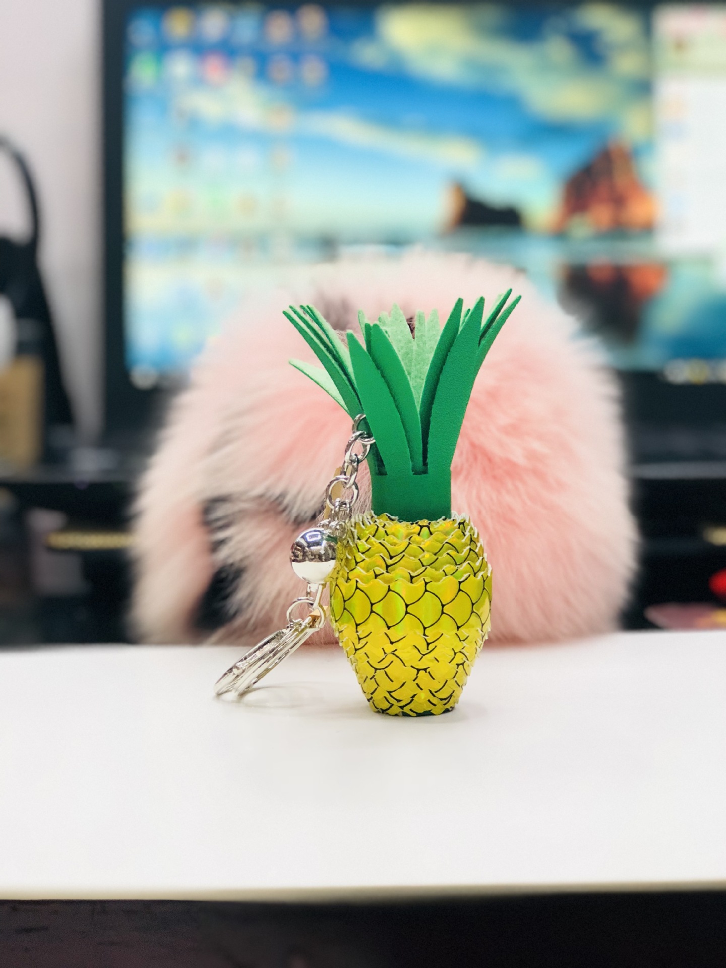 爆款PU菠萝钥匙扣立体亮彩菠萝钥匙圈厂家直销包包手机挂件定制