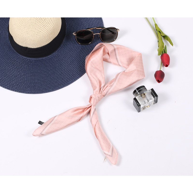 Japan And South Korea New Little Square Scarf Scarf Bag Fashion Everything With Silk Scarf Female Manufacturers Custom Application Scenario