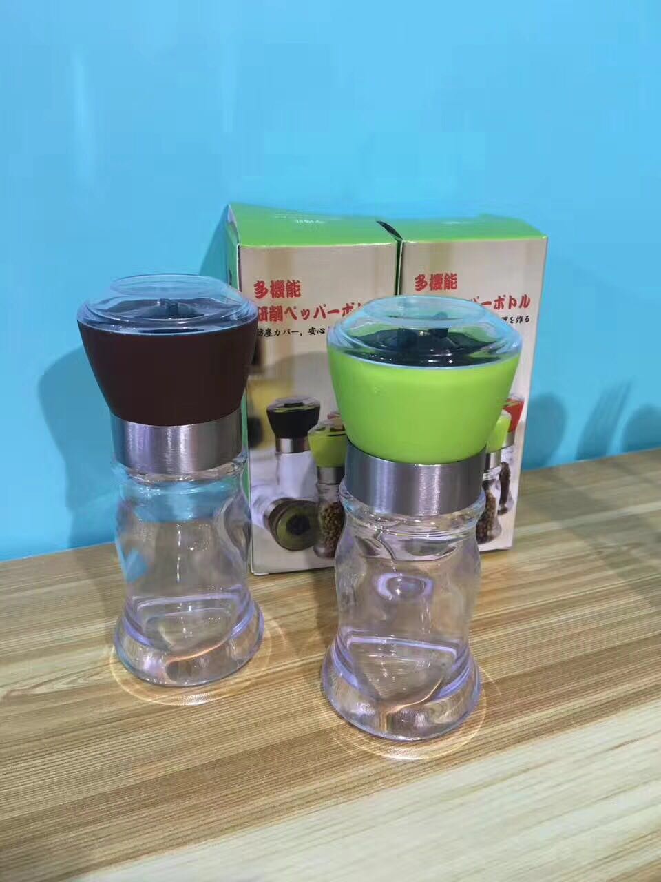 日本厂家直销手动胡椒研磨器厨房用品创意磨粉器调料瓶研磨器