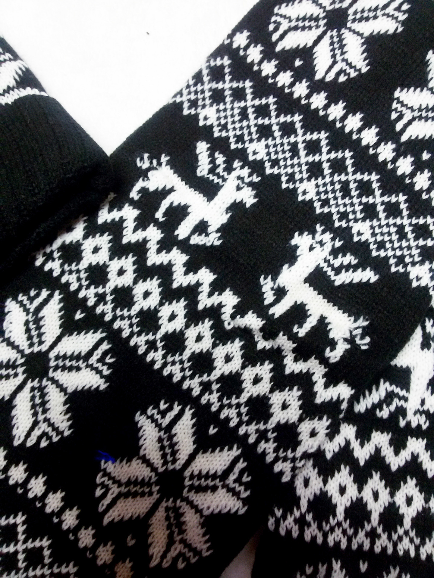 Korean autumn and winter new style knitted cap thickened warm Christmas deer snowflake ear cap tassel hat scarf set Specification image