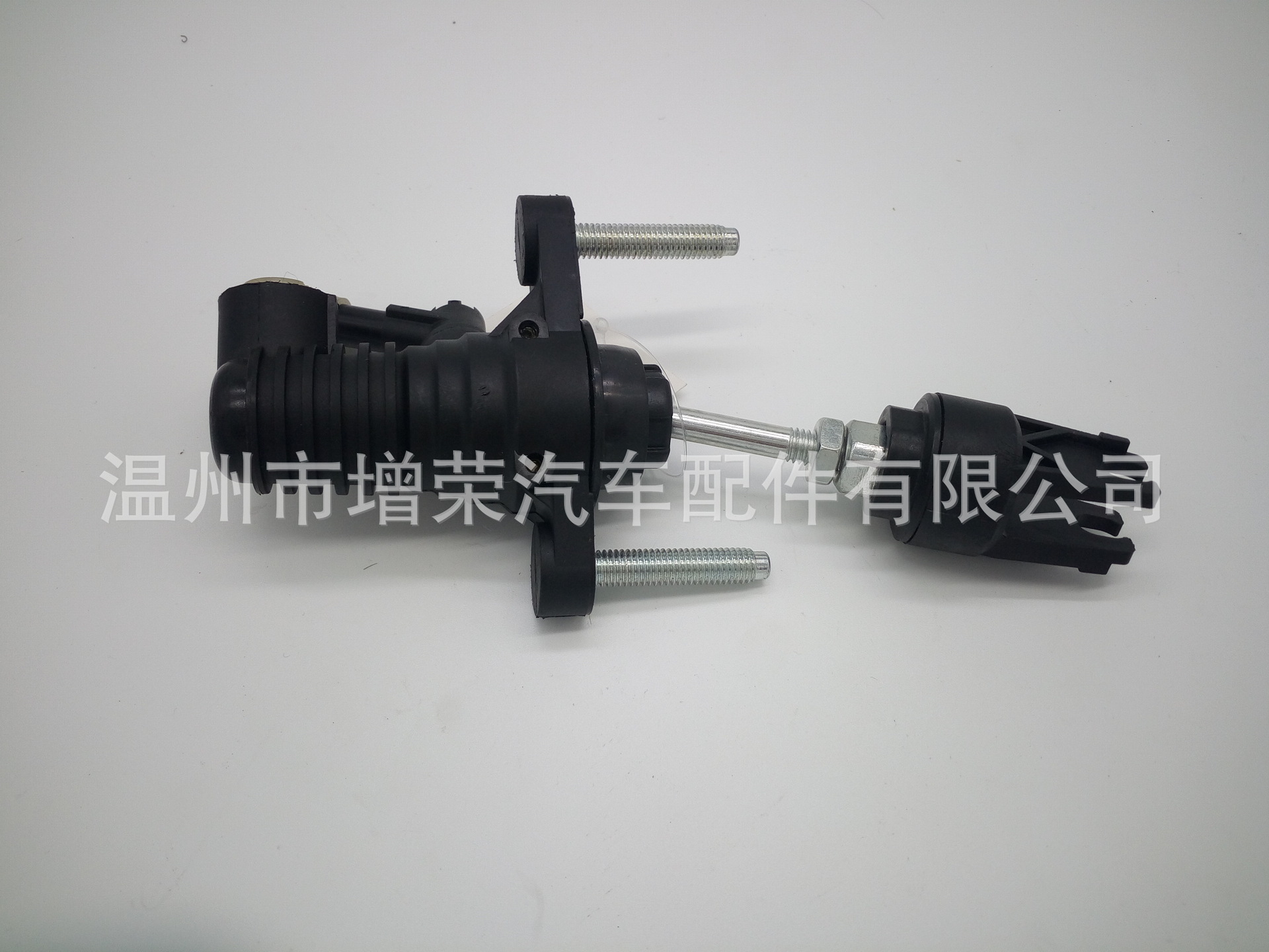Clutch master pump 31420-0K013/31420-12030/31420-0K012/31420-0K011 Application Scenario