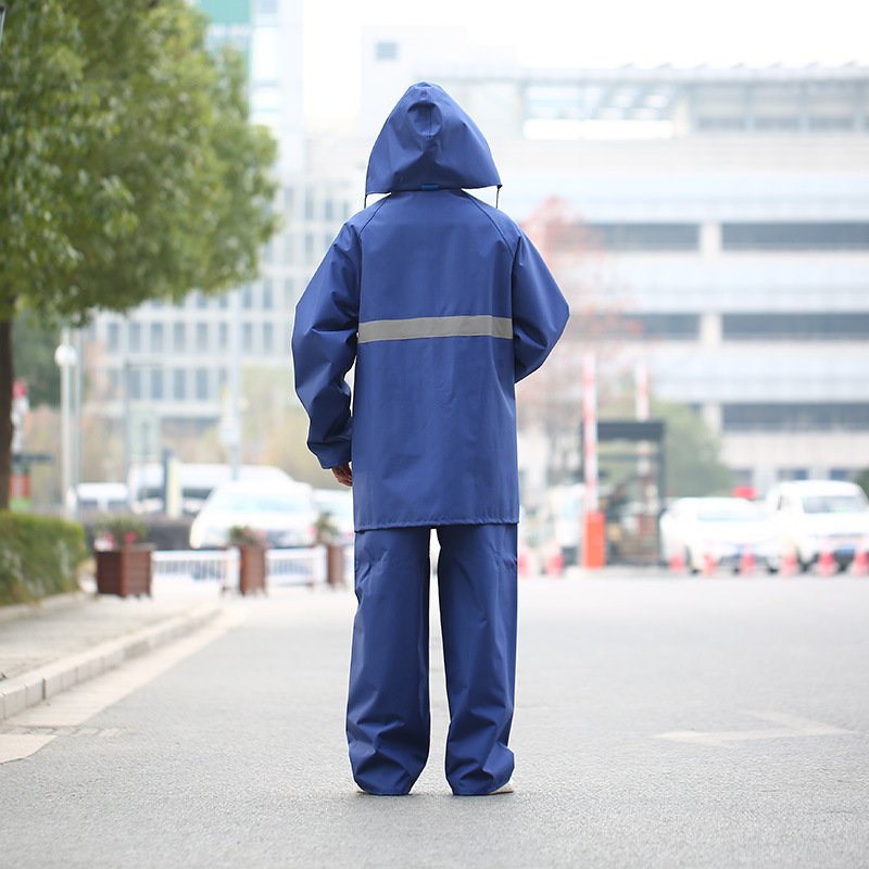 Wholesale of new export products such as polyester and pvc split raincoats, reflective strips, rain covers, adult waterproof rain gear, and daily necessities Specification image