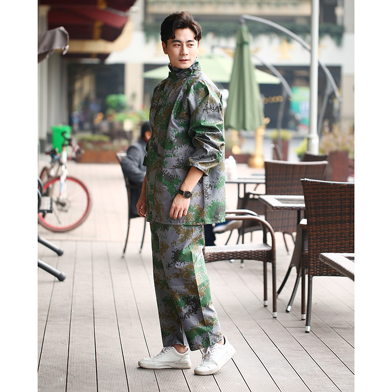 European and American fashionable men's digital camouflage split raincoats are selling well in foreign trade. Adult outdoor cycling raincoat sets Specification image