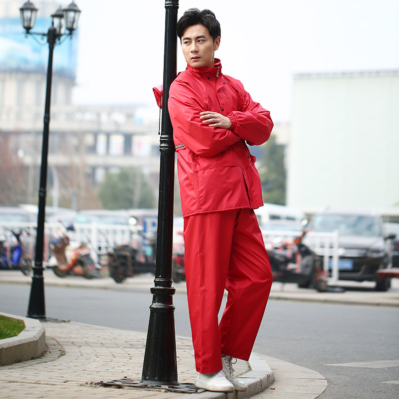 New adult foreign trade products: fashionable raincoats, outdoor creative sports waterproof sets, wholesale and customized logos for daily necessities Specification image