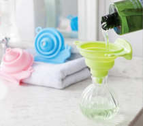 Kitchen collapsible mini small funnel household food grade silicone liquid separation funnel kitchen dispensing oil leakage