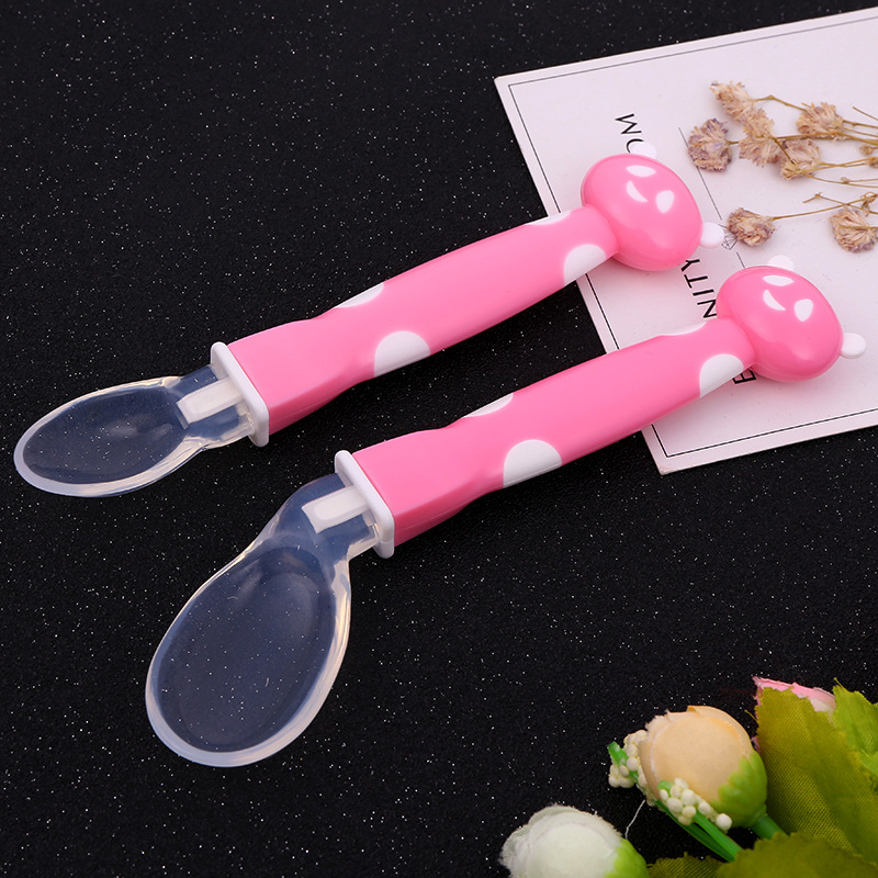 Manufacturers direct baby feeding tableware baby silicone spoon package set of children feeding rice paste spoon wholesale Application Scenario