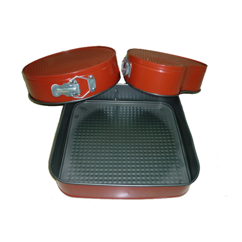 DIY baking cake mold set of three pieces with live base and buckle, square, round and heart-shaped cake molds, kitchenware Application Scenario