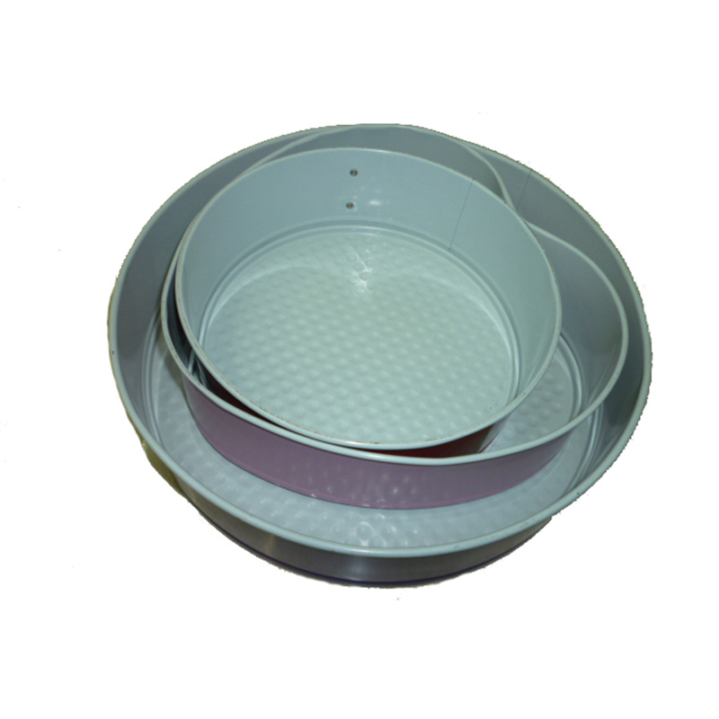 Yachuang specializes in manufacturing round heart round 3-piece cake mold sets and DIY baking supplies