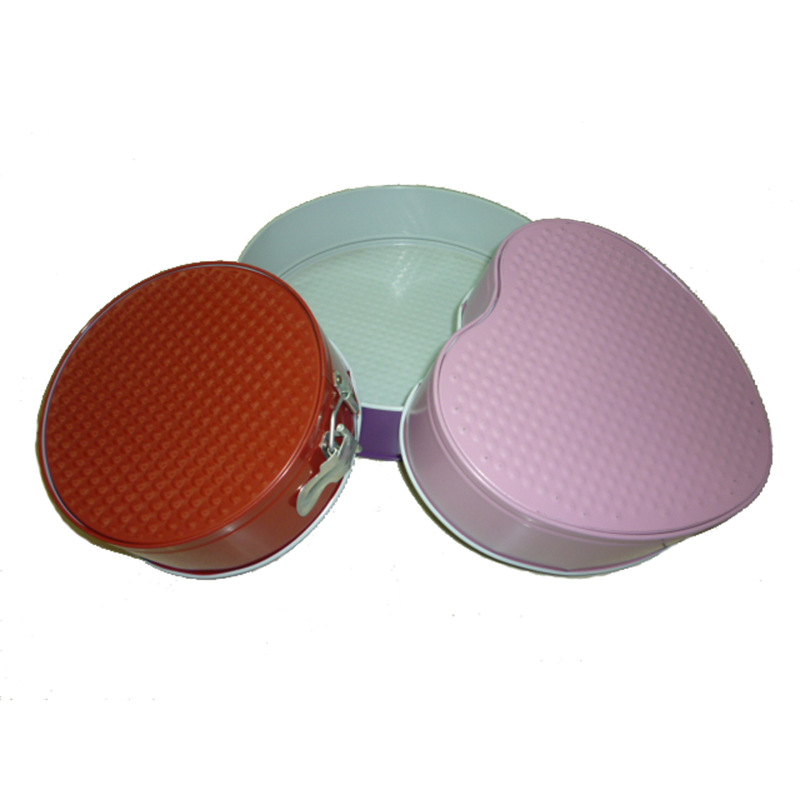 Yachuang specializes in manufacturing round heart round 3-piece cake mold sets and DIY baking supplies Application Scenario