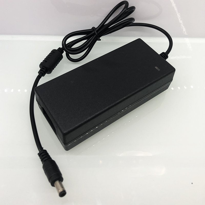 110V-220V 12V5aDC 灯带机顶盒小家电音箱电源适配器细节图