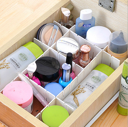 Six-piece plastic drawer organizing partition, freely combinable drawer organizing partition Application Scenario