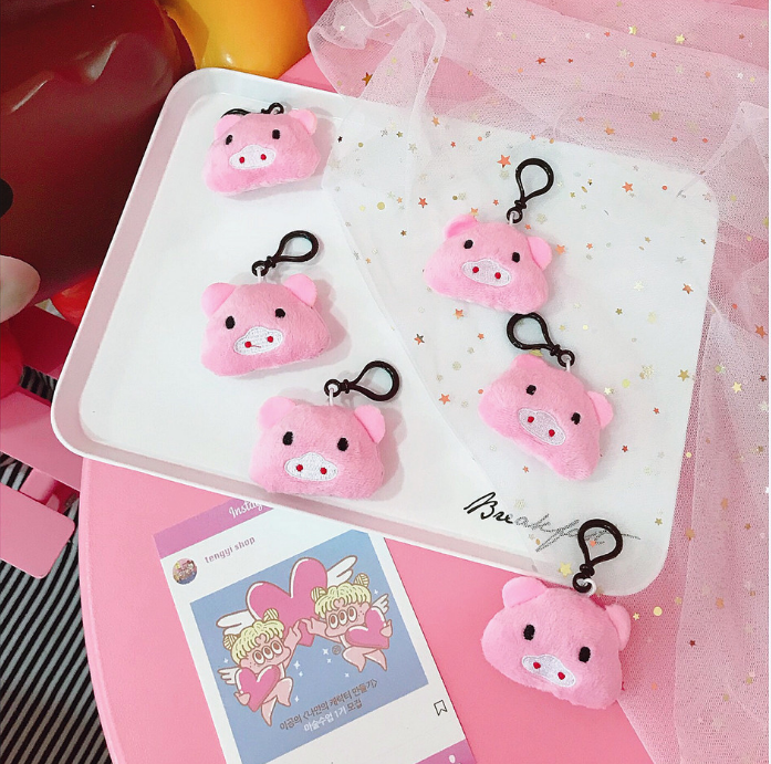 Korean cute and girlish pink piggy keychain, plush piggy bag pendant, piggy girl key chain Specification image