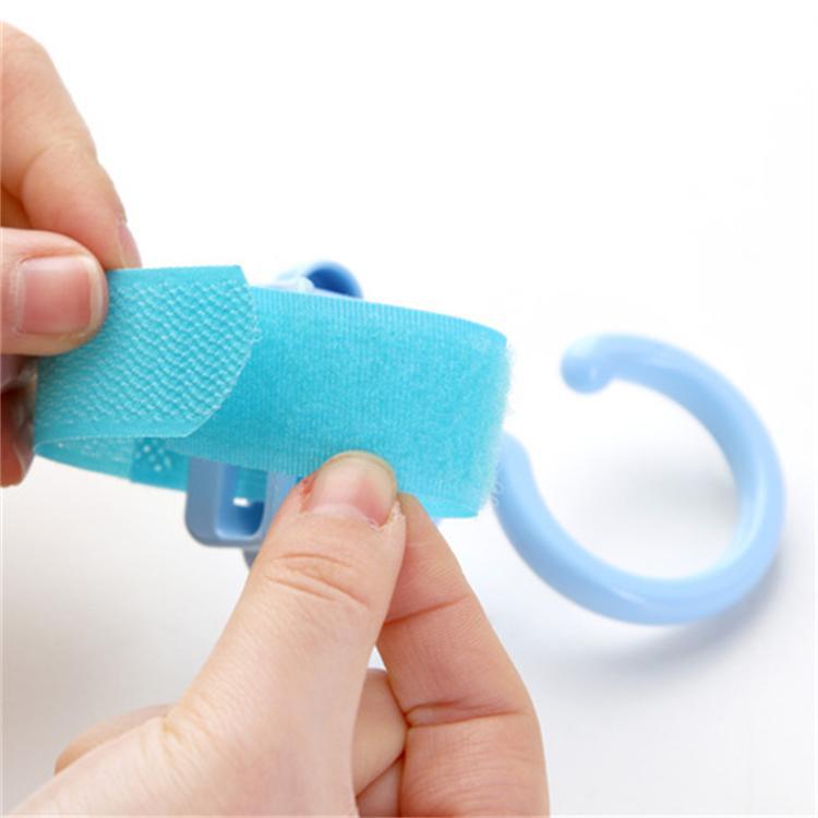 可爱卡通动物 多功能魔术贴挂钩 可360度旋转 婴儿车挂钩细节图