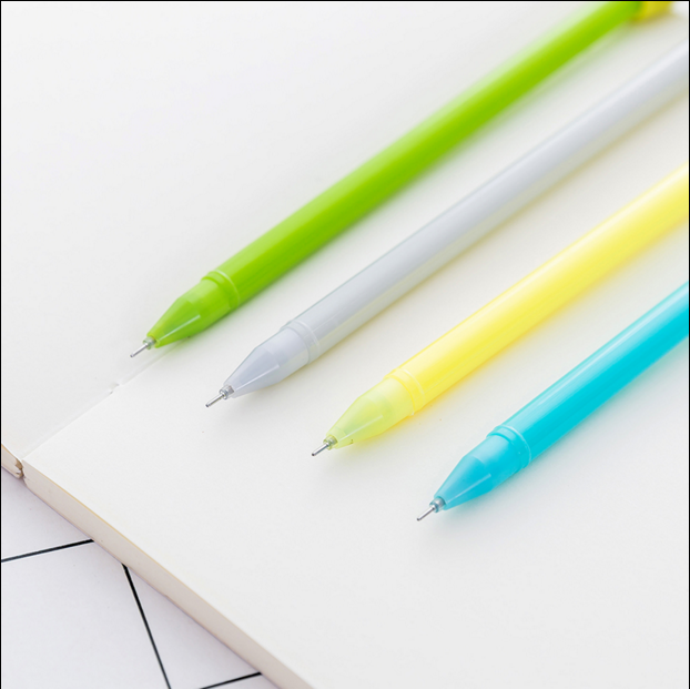 Wholesale of new Korean school stationery items - cute crystal cactus potted gel pens and student office signature pens Application Scenario