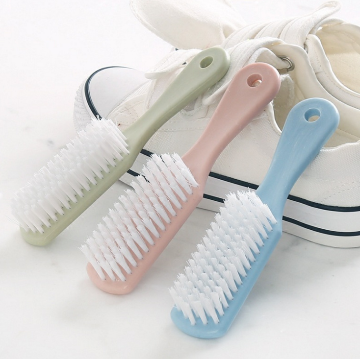 Wholesale of household multi-functional plastic laundry and shoe cleaning brushes, colored soft-bristled brushes, clothes cleaning brushes and cleaning supplies