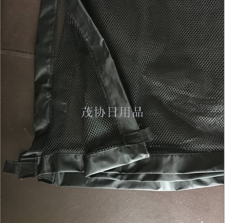 Magic-Gate Pet Isolation Net - Portable foldable pet isolation fence for dog safety Specification image