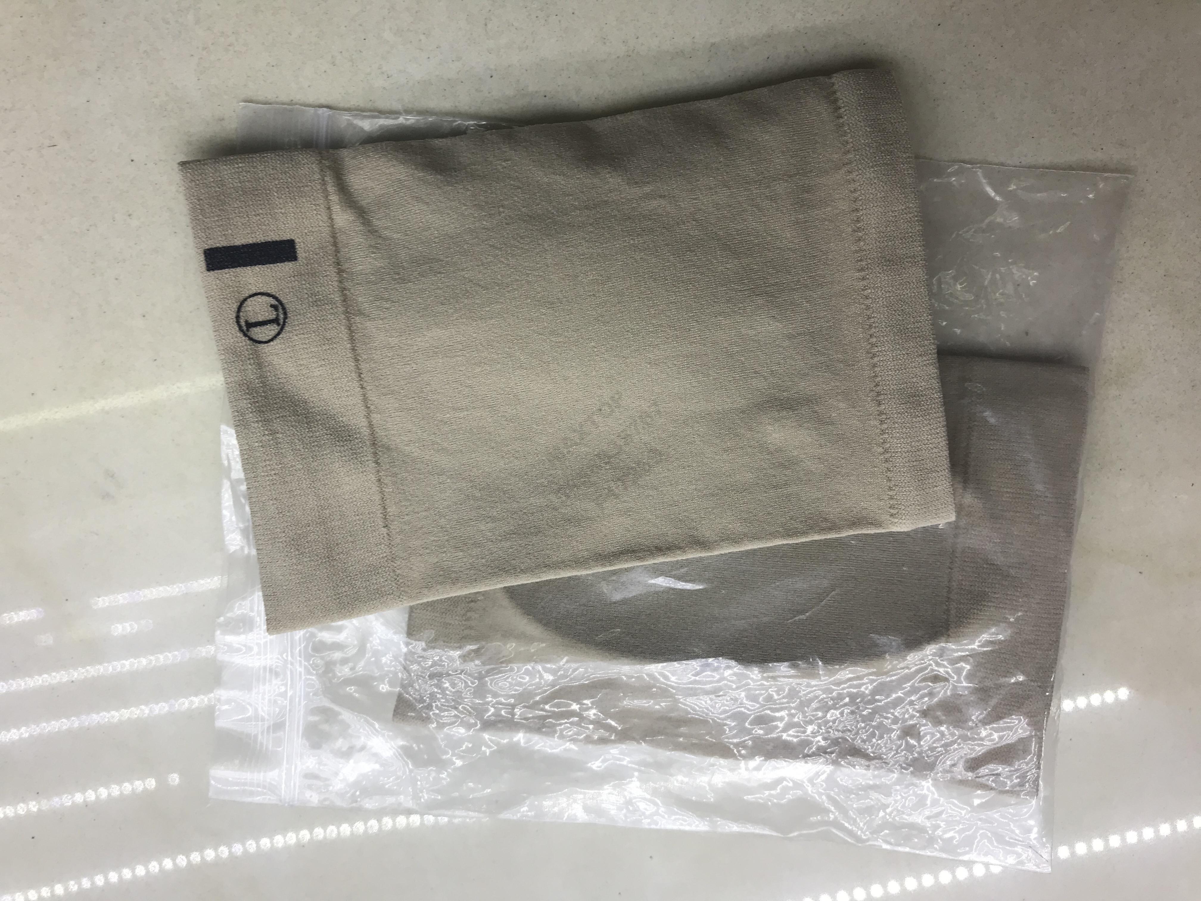 厂家直销 男女通用 脚后跟护防干裂袜子 硅胶足跟防裂袜套透气产品图