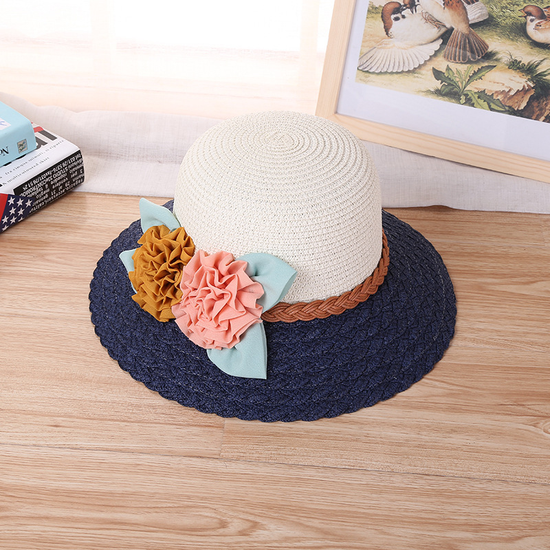 New hat female summer Korean version of sun sun sun sun sun hat big along the beach hat flower edge straw hat manufacturers wholesale