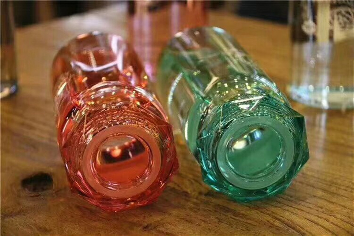 水晶玻璃杯