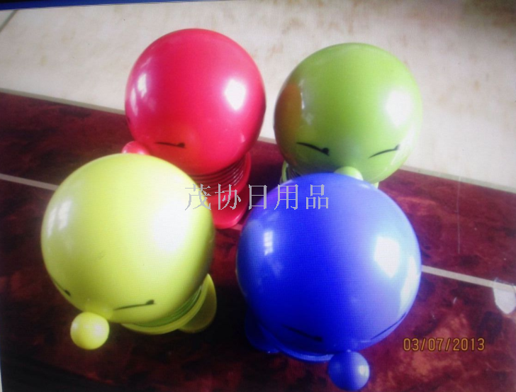 弹簧娃娃