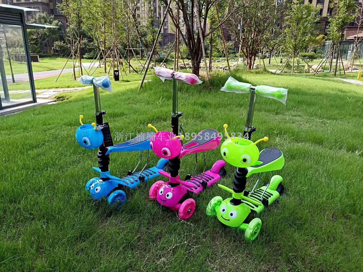 Scooter electric car Kart tricycle twist car walker full figure